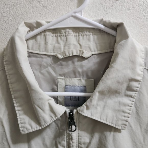 GAP Man Jacket With Zipper Closer, Size XL - Picture 3 of 6